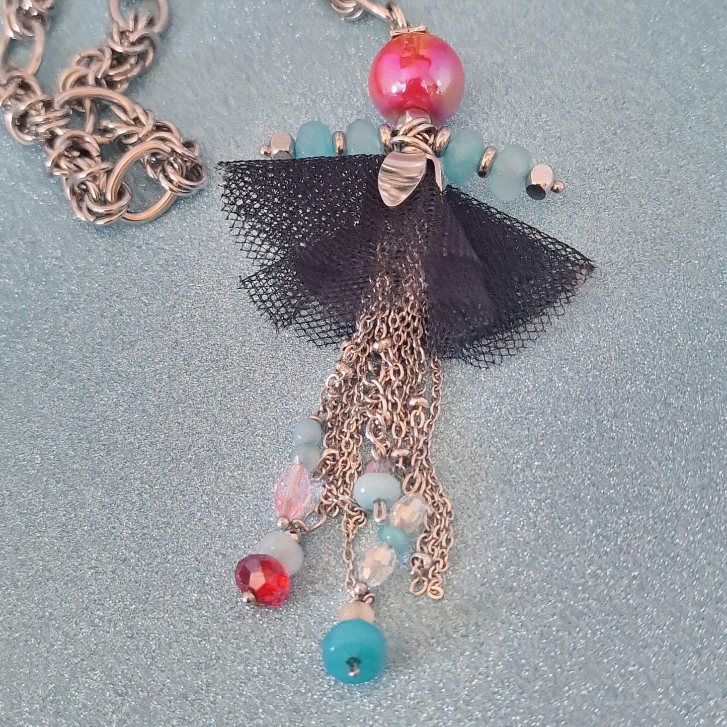 collana con bambolina