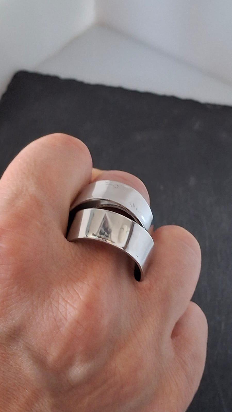 anello fascia in acciaio riciclato, satinato, lucido e martellato