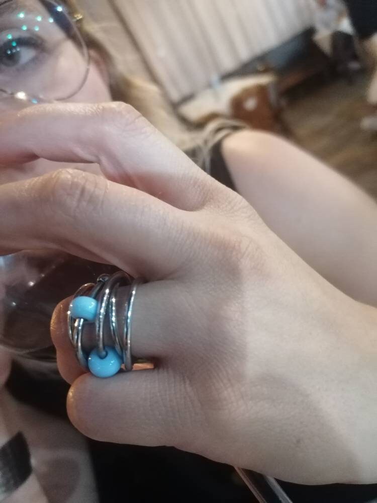Anello maxi ARIA spirale di acciaio 304 con perle di vetro lavorate a mano colorate